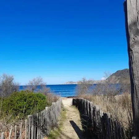 Charmant Petit Logement A 3 Kms De La Plage Belgodere  Exterior photo